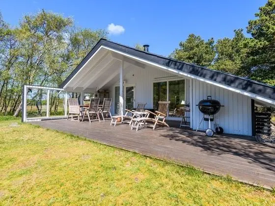 4 Person Holiday Home on a Holiday Park in Fanø