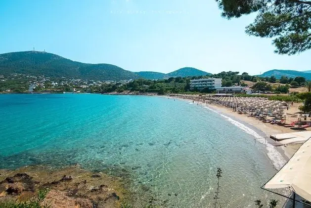 4 Seasons Beach Suites near Airport - 1