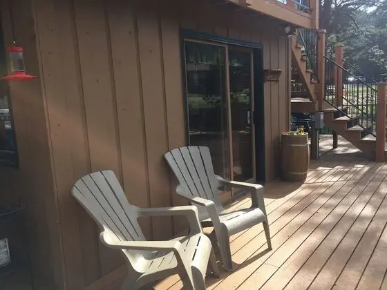 4 Seasons Inn on Fall River - Lobi