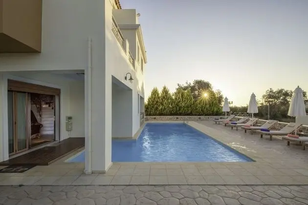 Villa 4 Seasons tangible luxury - Havuz