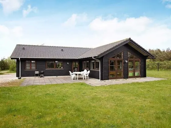4 Star Holiday Home in Lokken
