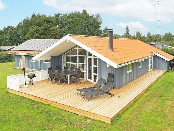 4 Star Holiday Home in Vaeggerlose