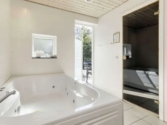 4 Star Holiday Home in Vaeggerlose - Spa