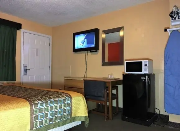 4 Star Motel - Oda