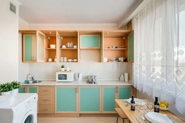41 Orekhovo 3 Bedroom Apartment near Tsaritsyno Park - Mutfak
