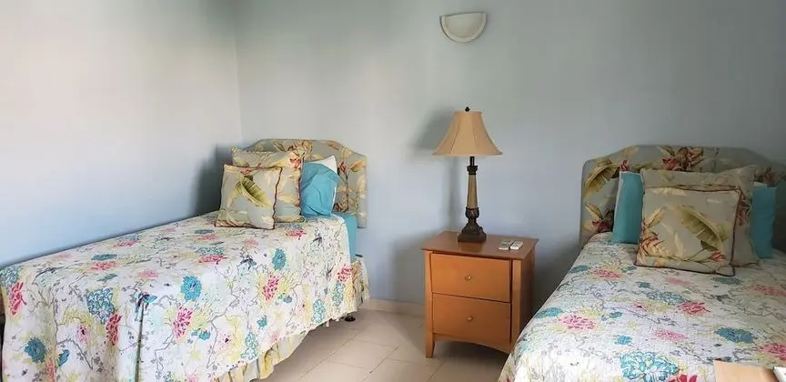 Villa 410D at Jolly Harbour - Oda
