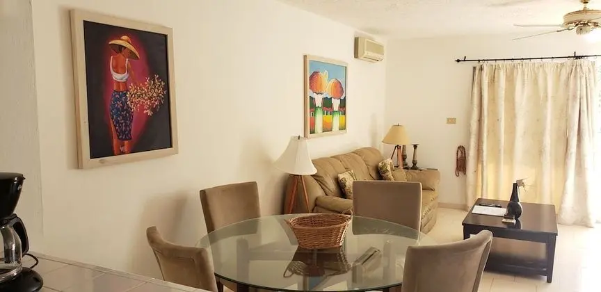 Villa 410D at Jolly Harbour - Yerinde Yemek
