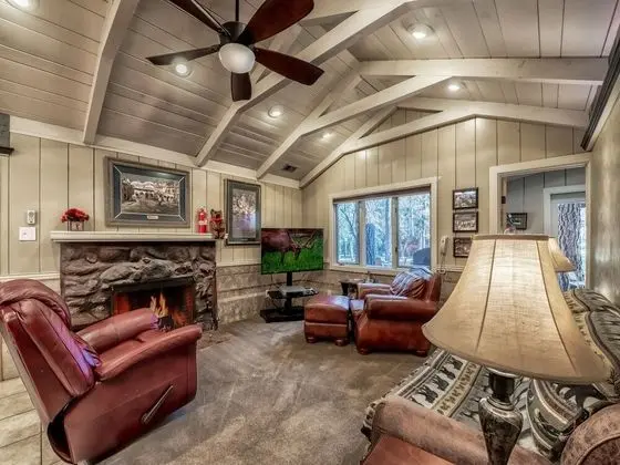 415riverbendlodgeucncb - River Bend Lodge