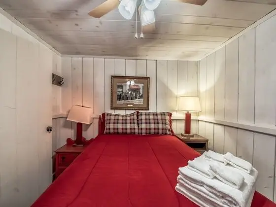 415riverbendlodgeucncb - River Bend Lodge - Oda