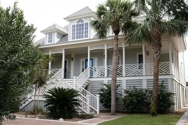 416 Tarpon Blvd