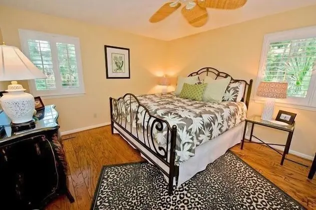 42 N. Sea Pines Drive at The Sea Pines Resort - Oda