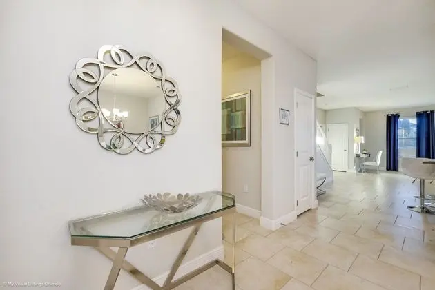 42010v Luxury 6 Bedroom 4.bath Home With Spa - Oda Düzeni