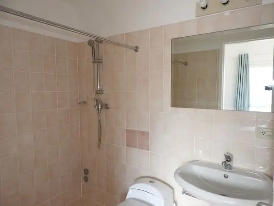 Villa 420D at Jolly Harbour - Banyo Tipleri