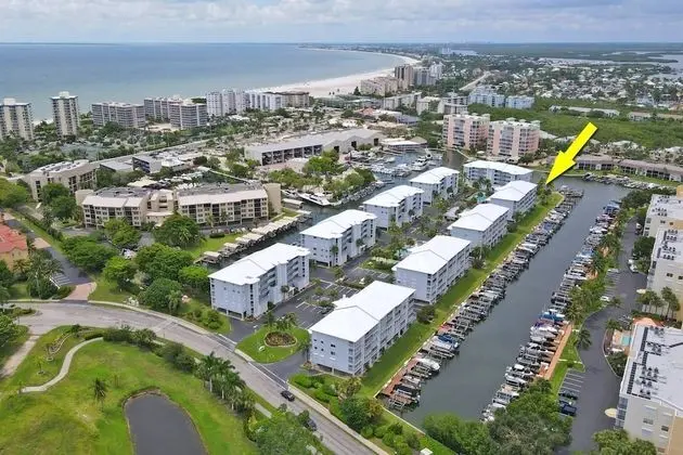 4541 Bay Beach Ln #345 - Oda