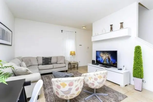 4572 Perfect Home for Your Family Close to all Parks - Oda