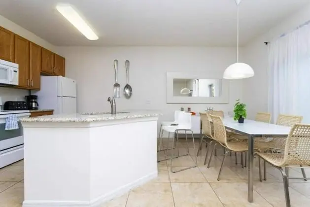 4572 Perfect Home for Your Family Close to all Parks - Oda