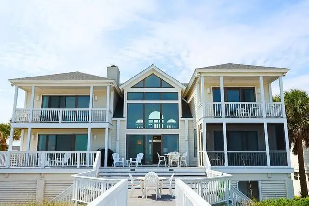 458 Tarpon Blvd