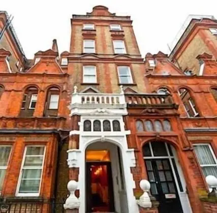 46 Harrington Gardens