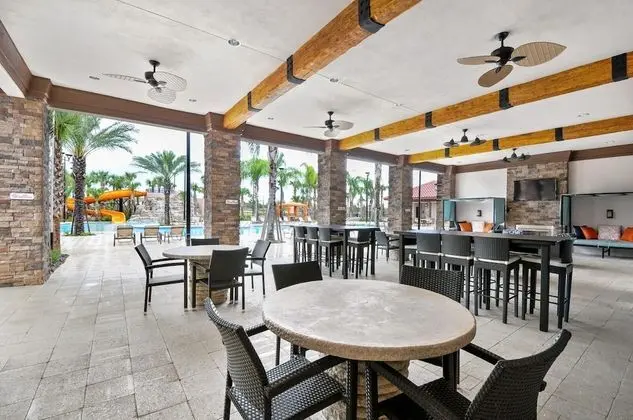 4615 Terrasonesta Drive - Yerinde Yemek