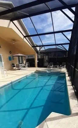4630 4 Bedroom Private Pool Home, Cumbrian Lakes - Havuz