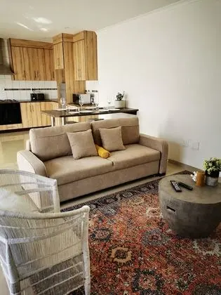48 on 9th Self Catering Apartments - Mutfak