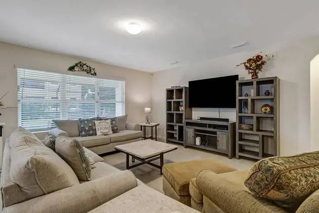 4831 SW 18th Ave - Dış Mekan