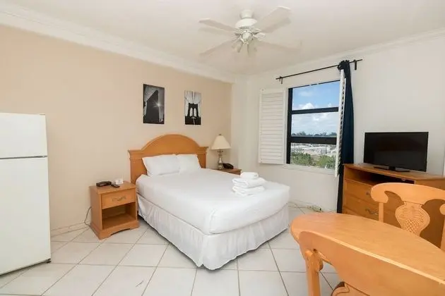 487 Partial Ocean View Hollywood - İç Mekan