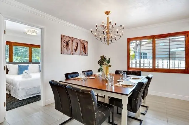 4BD House with Private Heated Pool - Yerinde Yemek