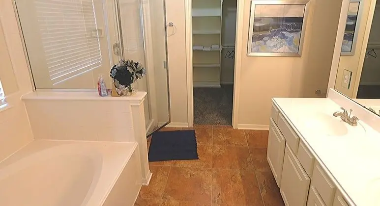 4Bdrm 2.5Bath 10Beds - Sugarland Fresno - Banyo Tipleri