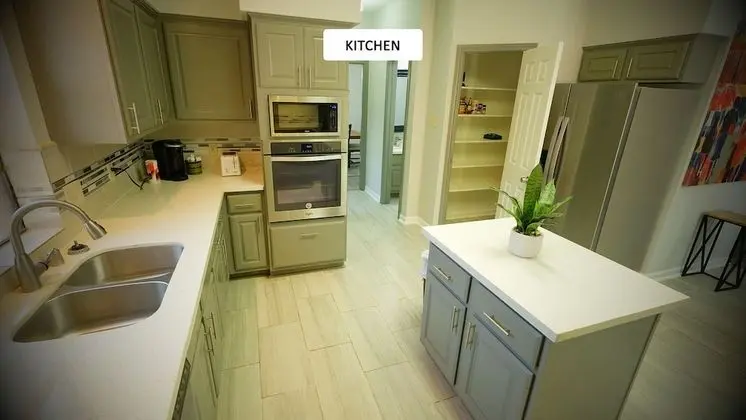 4Bdrm 2.5Bath 8Bed - Story North Houston - Mutfak
