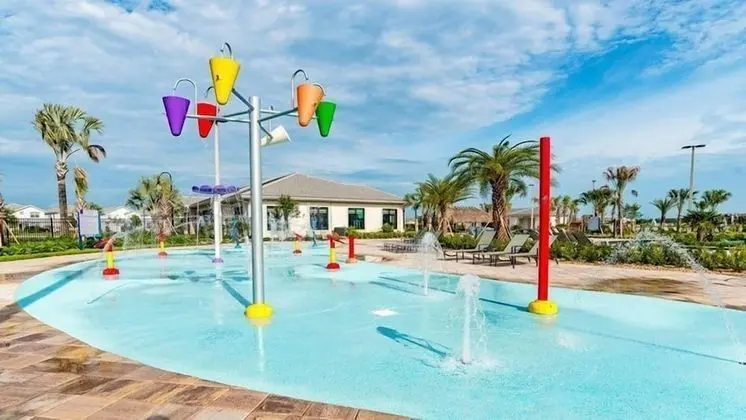 4BR 3BA Condo in Story Lake - Havuz