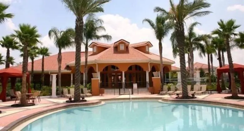 4BR 3BA Pool Home In Solana