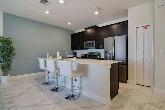 4BR 3BA Townhouse in ChampionsGate - Mutfak