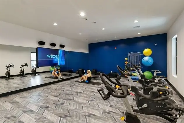 4BR Comfort House With Modern Amenities - Fitness