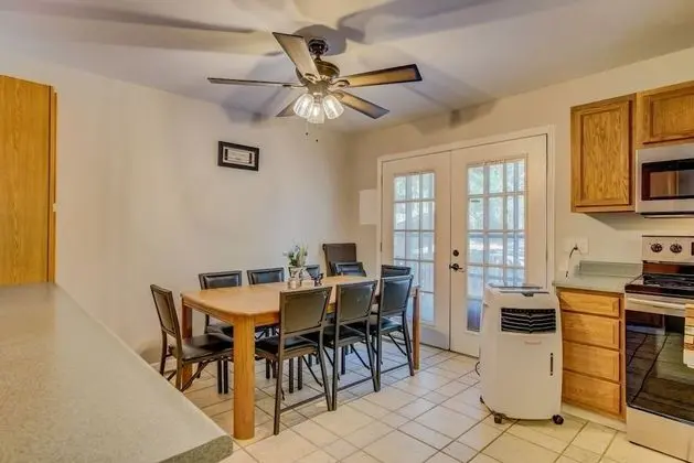 4BR Dog-friendly Minutes to Garden of the Gods - Mutfak