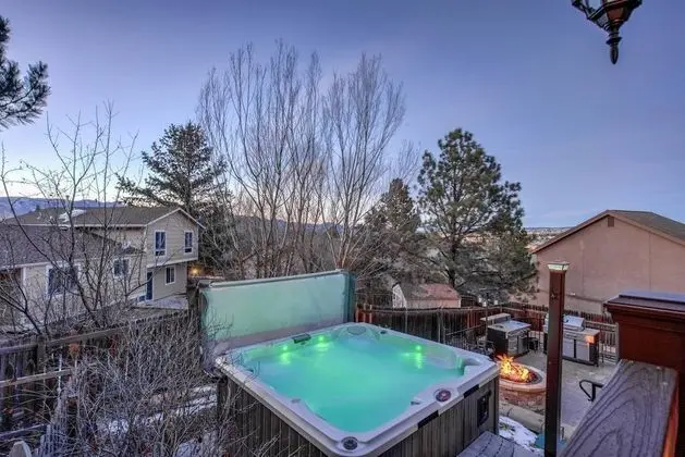 4BR Entertainer AF Academy Hot Tub, Firepit! - Havuz