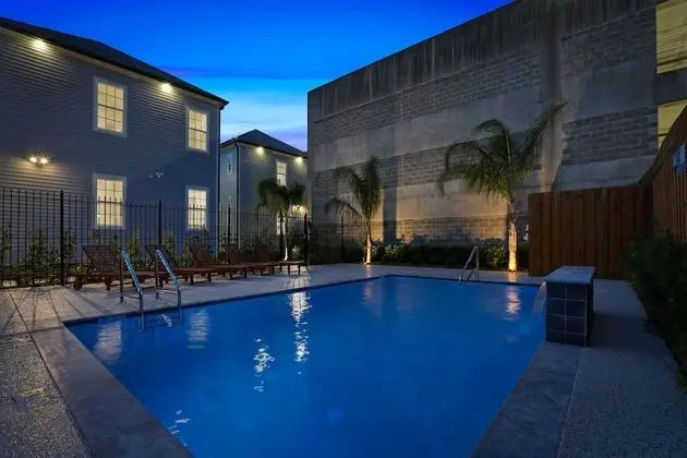 4BR High end Upgrades by Hosteeva