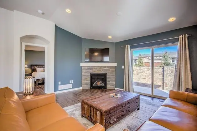 4BR Modern Townhome Close to Usafa!