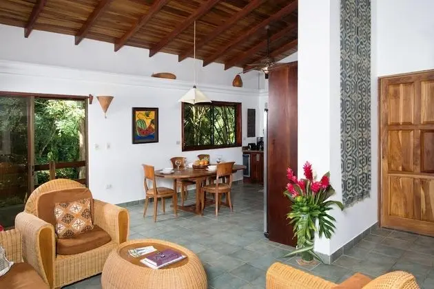4BR Villa Motmot in w Exclusive Pool Wifi AC - Oda