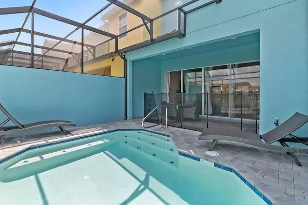 4BR Townhome in Festival - Havuz