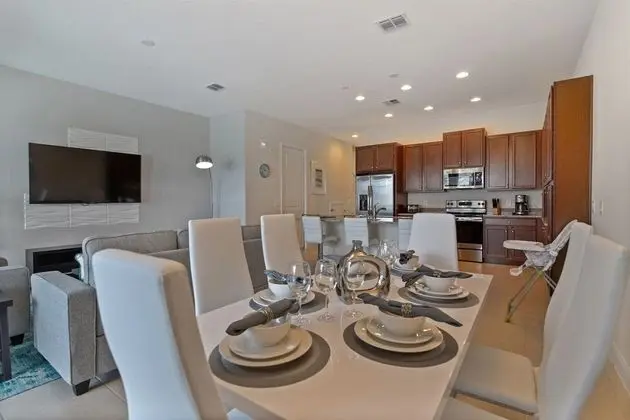 4BR Townhome in Festival - Mutfak