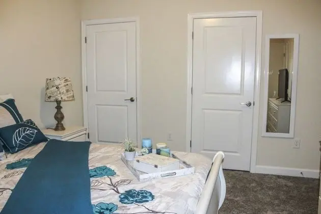 4BR Townhome in Storey Lake by SHV-4971 - Oda