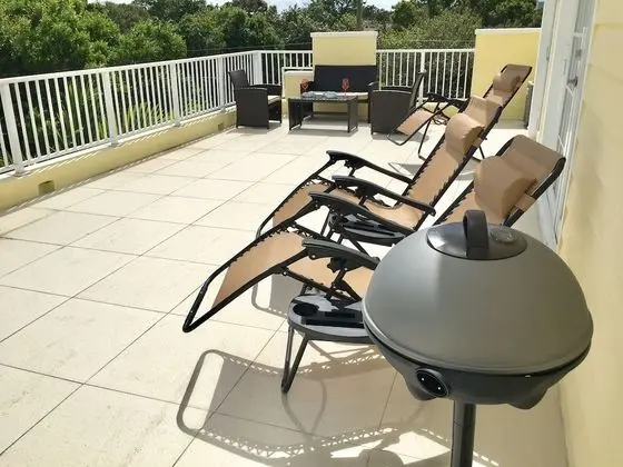 4BR Townhouse 906 by Ideal Experience VR - Oda Düzeni