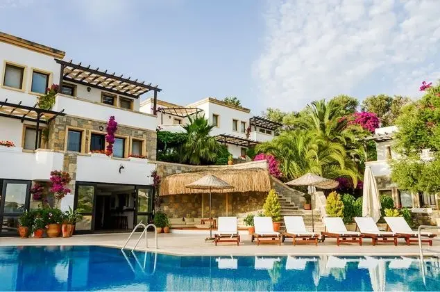 4Reasons Hotel And Bistro - 8