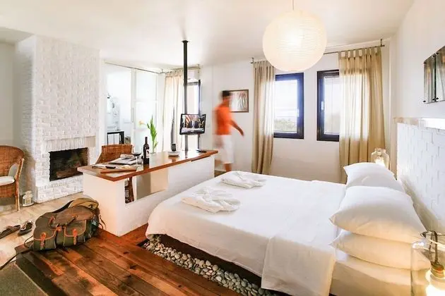 4Reasons Hotel And Bistro - 4