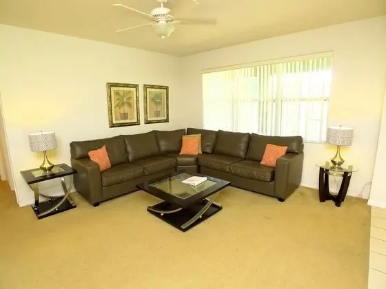 5 BED Pool Home - Oda Düzeni
