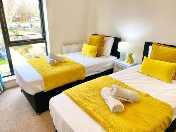 5-bed Townhouse Salford Deep Cleaned - Mülk Olanakları