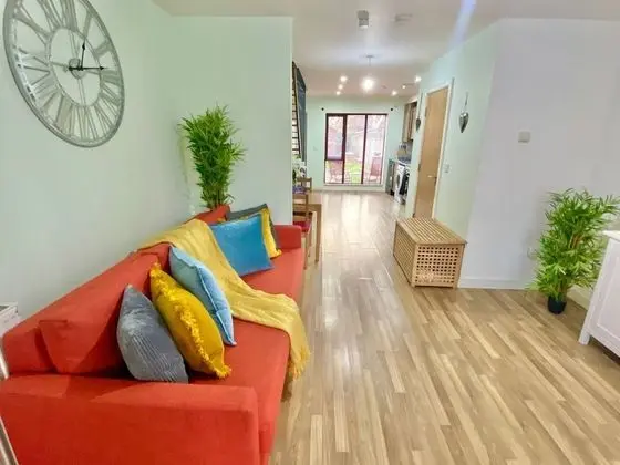 5-bed Townhouse Salford Deep Cleaned - Mülk Olanakları