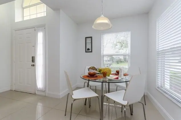 5 Bedroom 3.5 Bathroom Pool Villas 950lbd - Mutfak