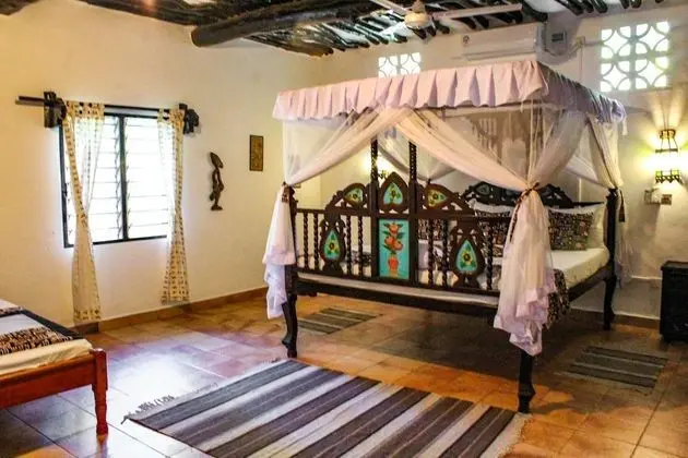 5-bedroom Villa - 3 Mins Walk To The Beach - Oda
